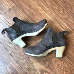 Swedish Hasbeens Victorian Chelsea